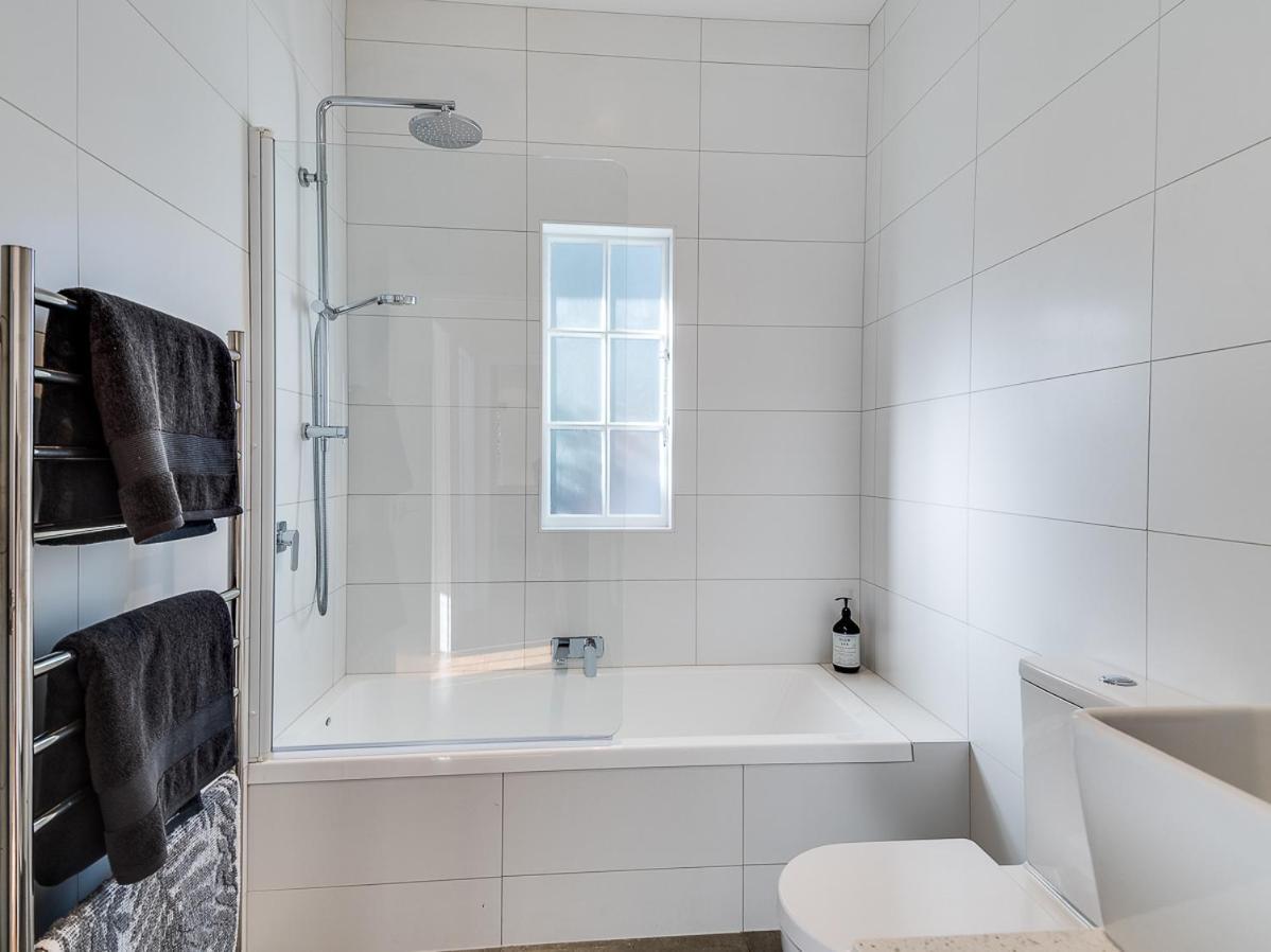 Gem On Gillean - Havelock North Holiday Home מראה חיצוני תמונה